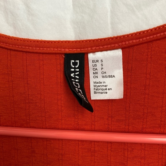 H&M top - Picture 3 of 3